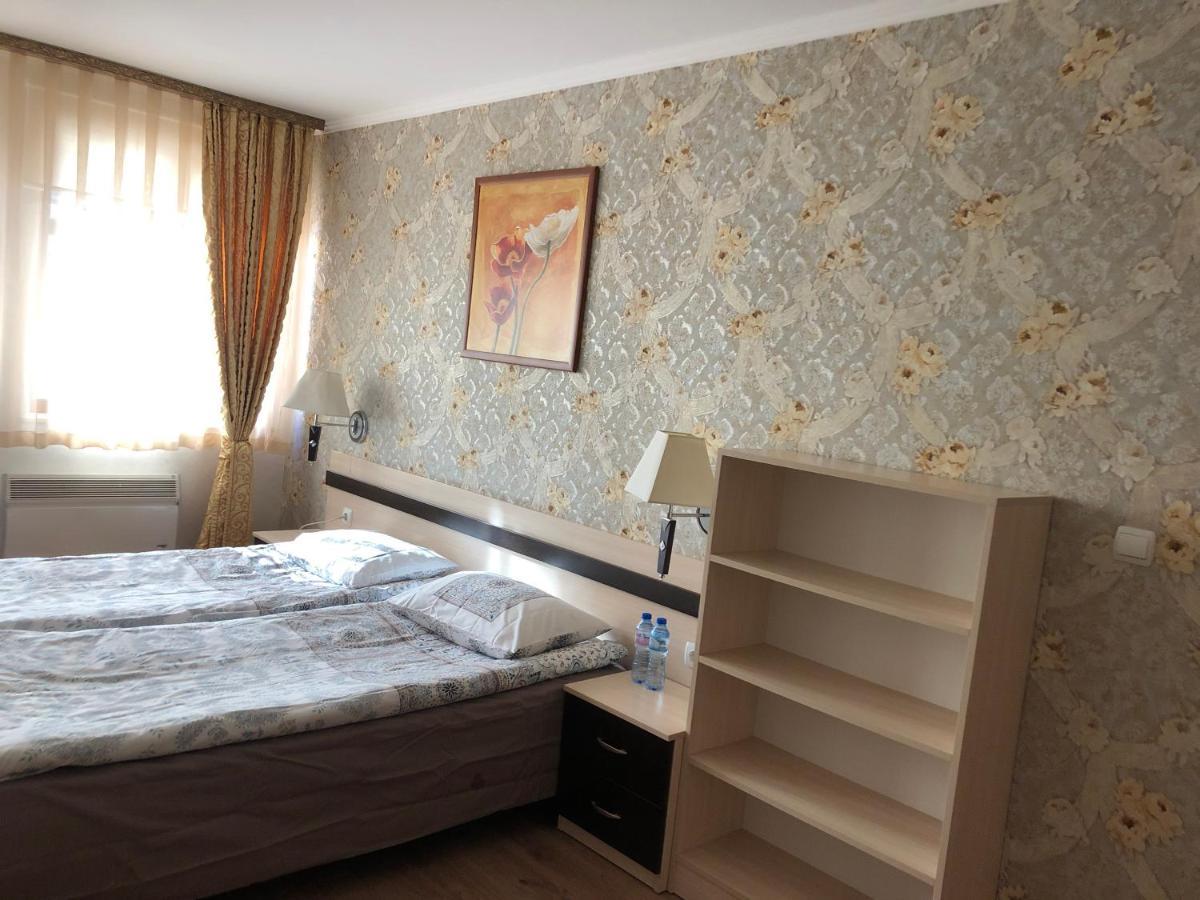 Apartment 507 The Castle 1 ปอมโปโรโว ภายนอก รูปภาพ