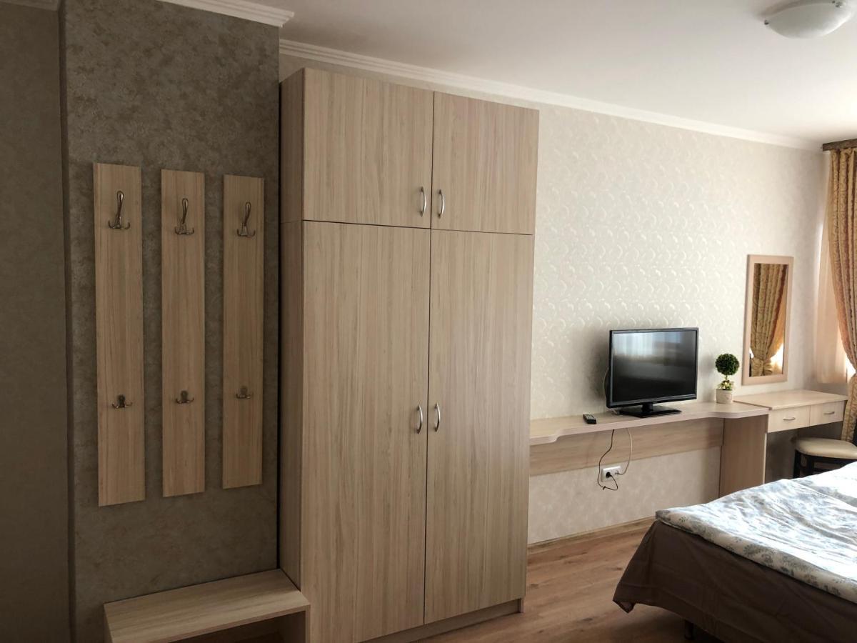 Apartment 507 The Castle 1 ปอมโปโรโว ภายนอก รูปภาพ