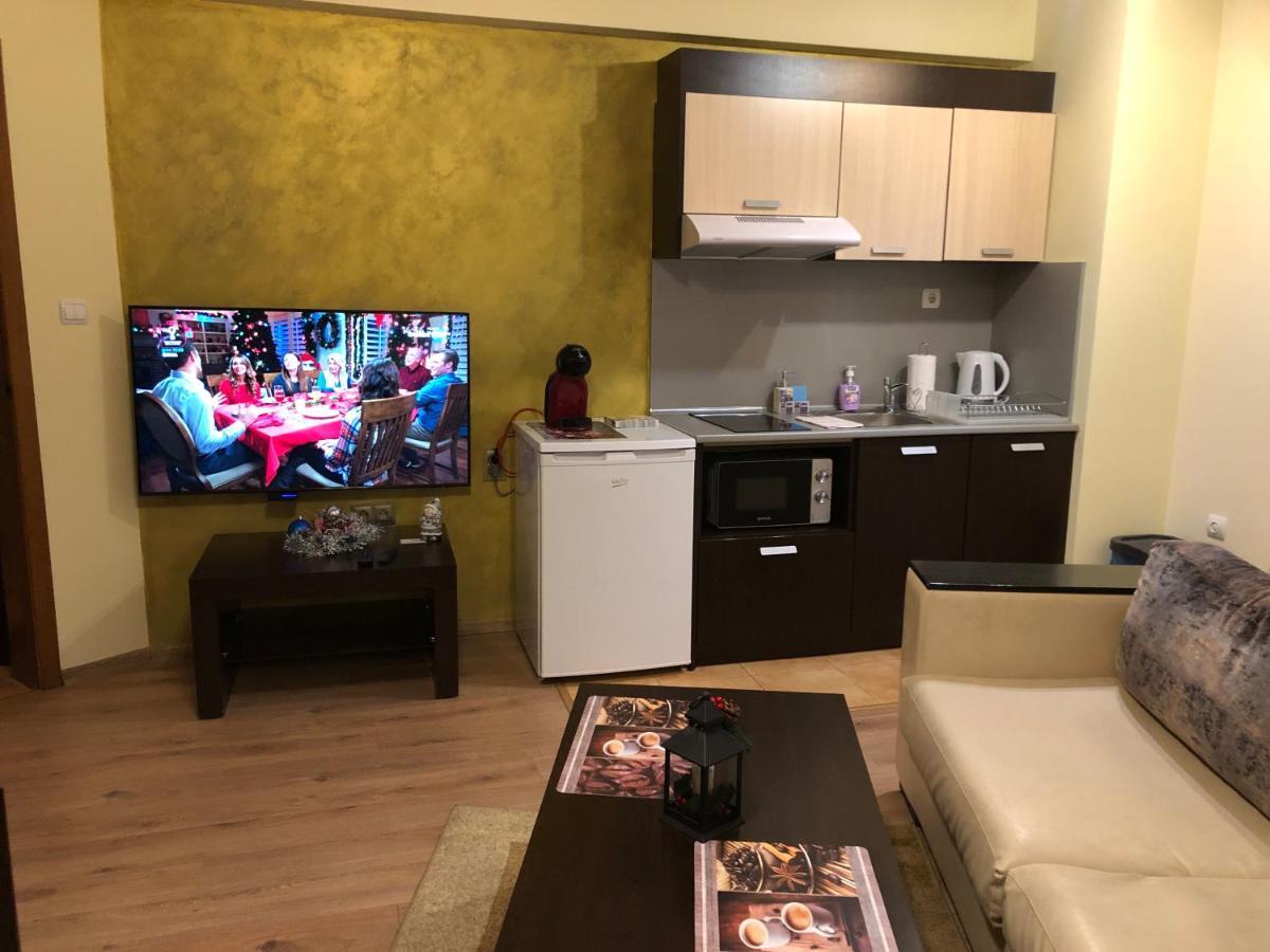 Apartment 507 The Castle 1 ปอมโปโรโว ภายนอก รูปภาพ